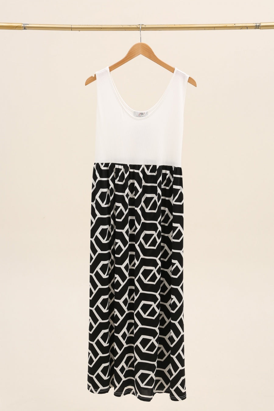 Robe Bicolore, Col Rond
