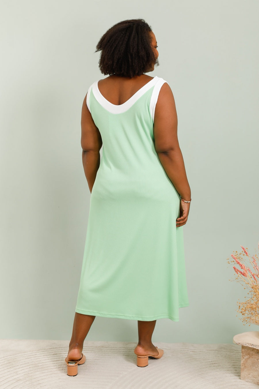 Robe Col V, Evasée Fluide