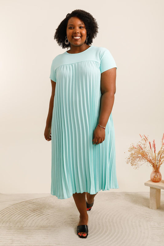 Robe Col Rond Manches Courtes Plissés
