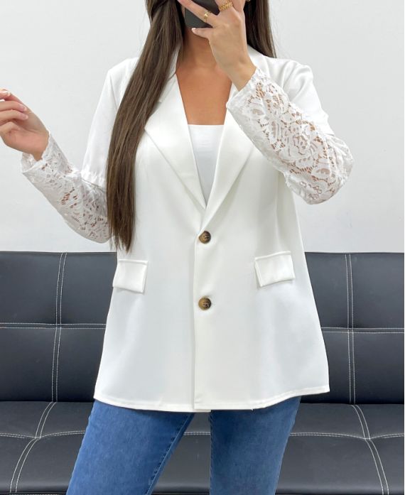 Veste, Manches à Dentelle